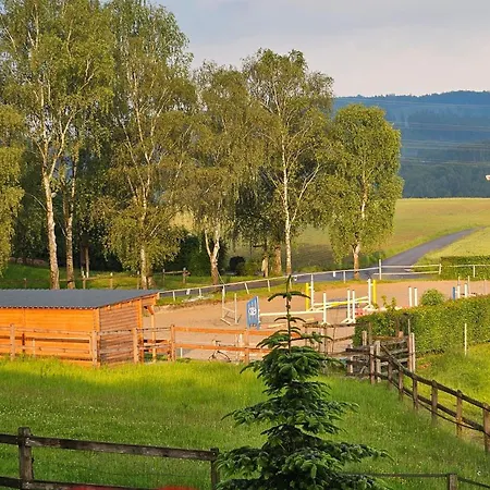 Pulte Gospodarstwo agroturystyczne *